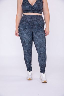 CURVY Dusty Snake Print