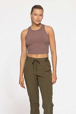 Essential Micro-Ribbed Racer Athleisure Deep taupe